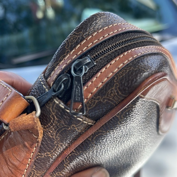 CELINEVintage Triomphe  Shoulder Bag Leather Brown Tan  Pattern Macadam - Picture 10 of 13